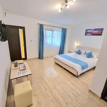 Casa Adi 3*