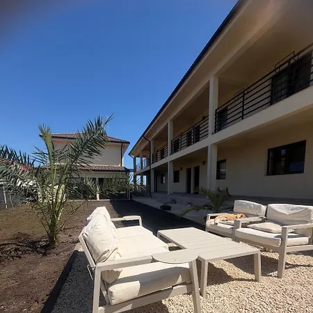 Casa Adi ヴァマ・ヴェケ
